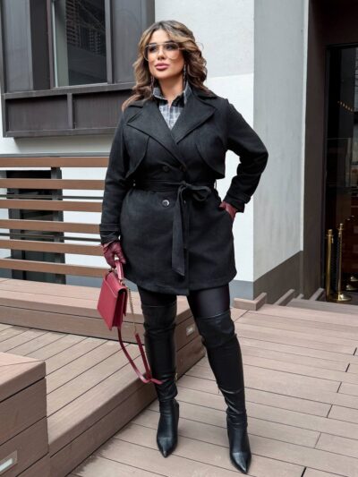 Жіночій замшевий тренч на гудзиках чорного кольору 00677