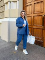 Жіночий костюм з сорочкою блакитного кольору 00534