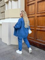 Жіночий костюм з сорочкою блакитного кольору 00534