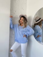 Жіночий легкий светр з візерунком блакитного кольору 00558