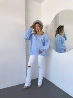 Жіночий легкий светр з візерунком блакитного кольору 00558