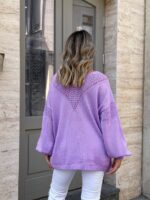 Жіночий легкий светр з візерунком бузкового кольору 00556