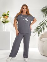 Жіночий стильний костюм з американського крепу кольору графіт 00642