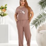 Жіночий стильний костюм з крепу кольору мокко 00643