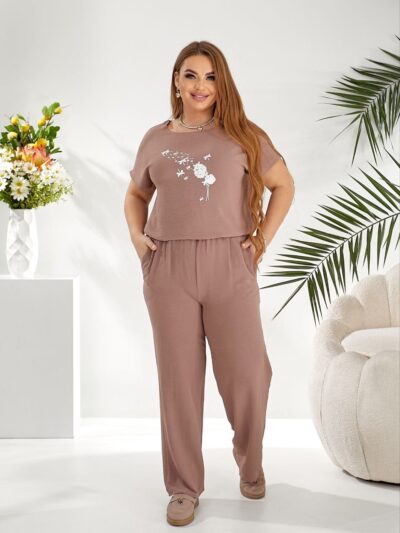 Жіночий стильний костюм з крепу кольору мокко 00643