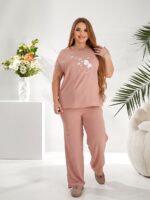 Жіночий стильний костюм з крепу кольору пудра 00646