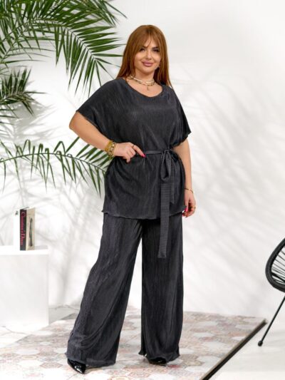 Жіночий стильний костюм з поясом кольору темний графіт 00654