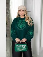 Жіночий светр з етнічним візерунком смарагдового кольору 00586