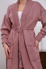 Жіночий в’язаний кардиган з етнічним візерунком кольору темна пудра 00601