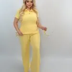 Жіночий костюм-трійка жовтого кольору 00881