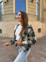 (Копія)Жіноча укорочена куртка-сорочка в клітинку блакитного кольору 01036 01037