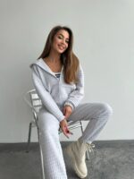 (Копія)Жіночий костюм-трійка з топом кофти-худі та штанів кольору графіт 01039 01040