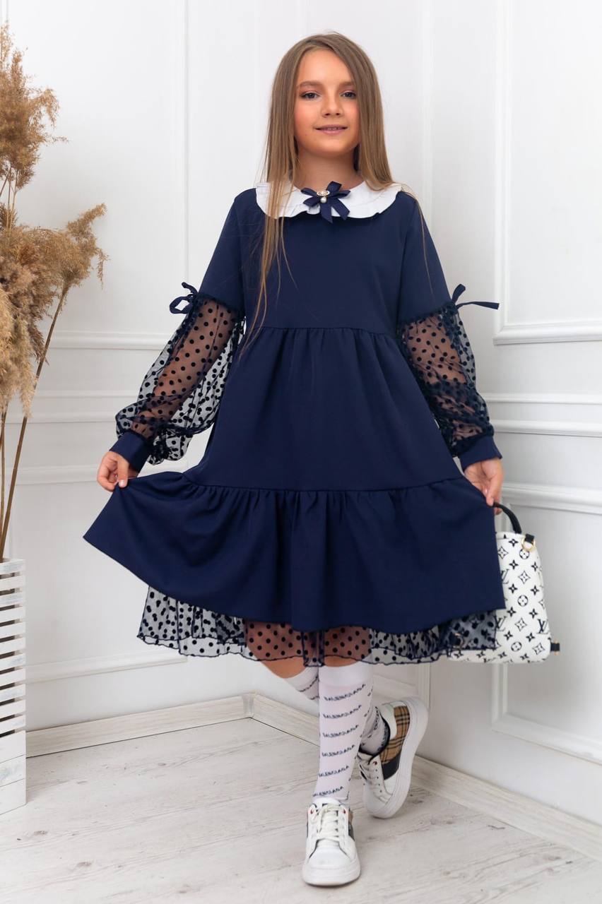 dytyacha-suknya-z-kruzhevnymy-rukavamy-temno-synogo-koloru-90034-svn-1523-710-navy-1 Дитяча сукня з кружевними рукавами темно-синього кольору