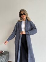 Жіночий в’язаний кардиган міді максі графітового кольору 01185