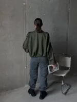Жіночий бомбер oversize хакі кольору