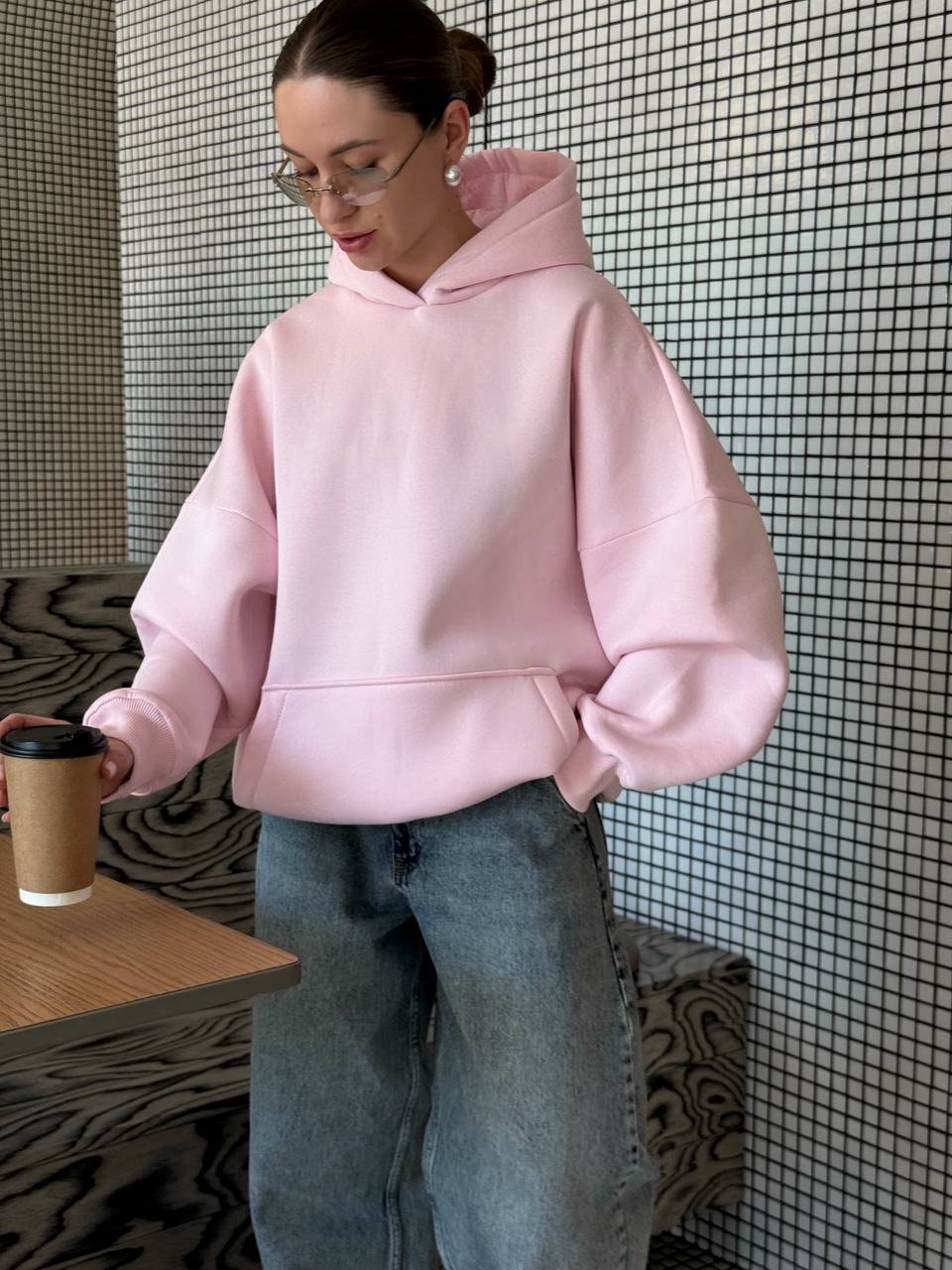 zhinoche-khudi-z-vyshytym-napysom-rozhevogo-koloru-90365-bs-884-pink-1 Жіноче худі з вишитим написом рожевого кольору
