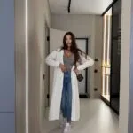 Жіночий кардиган з поясом молочного кольору 90265