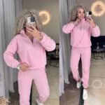 Жіночий спортивний костюм з блискавкою рожевого кольору