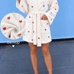 Жіночий плюшевий халат з сердечками молочного кольору